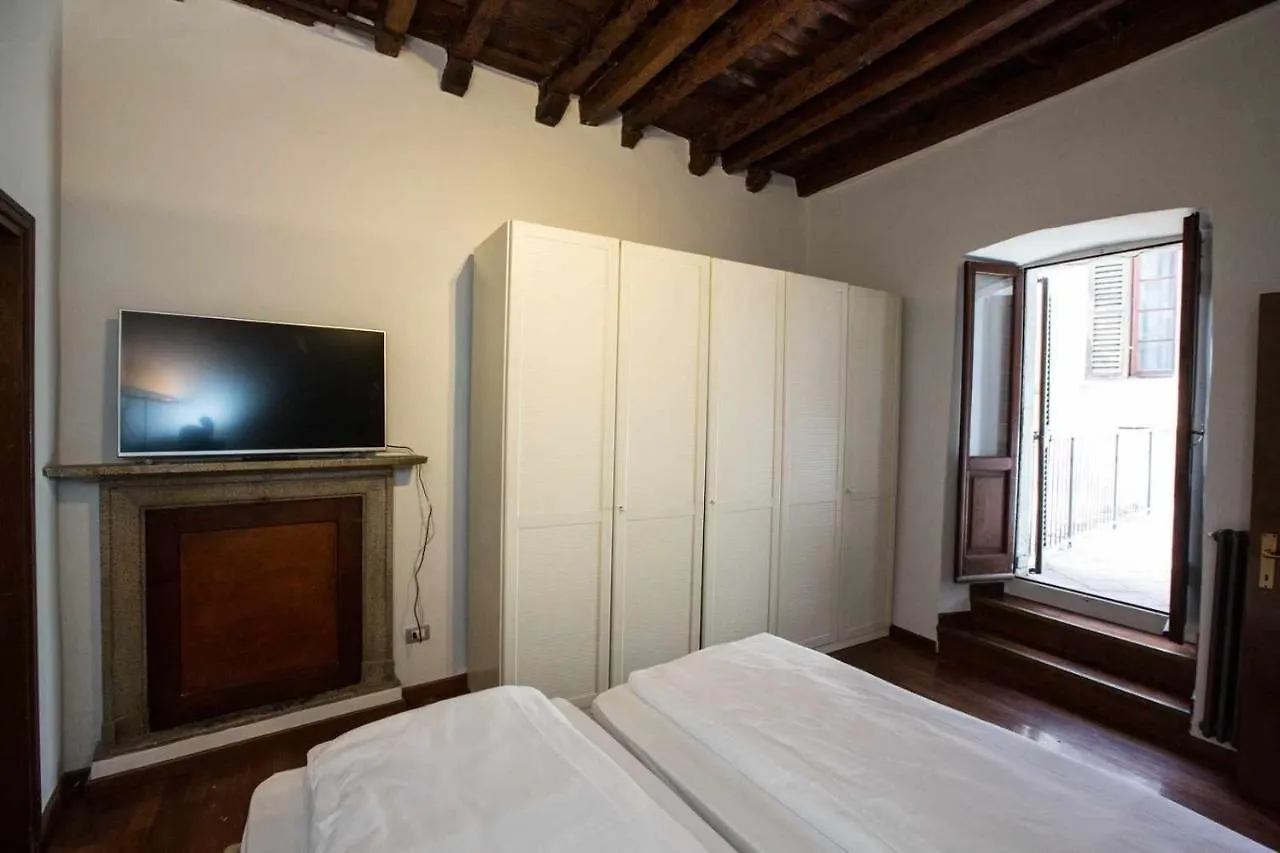 Historical Apartment In The Center Of Gravedona - Larihome A02