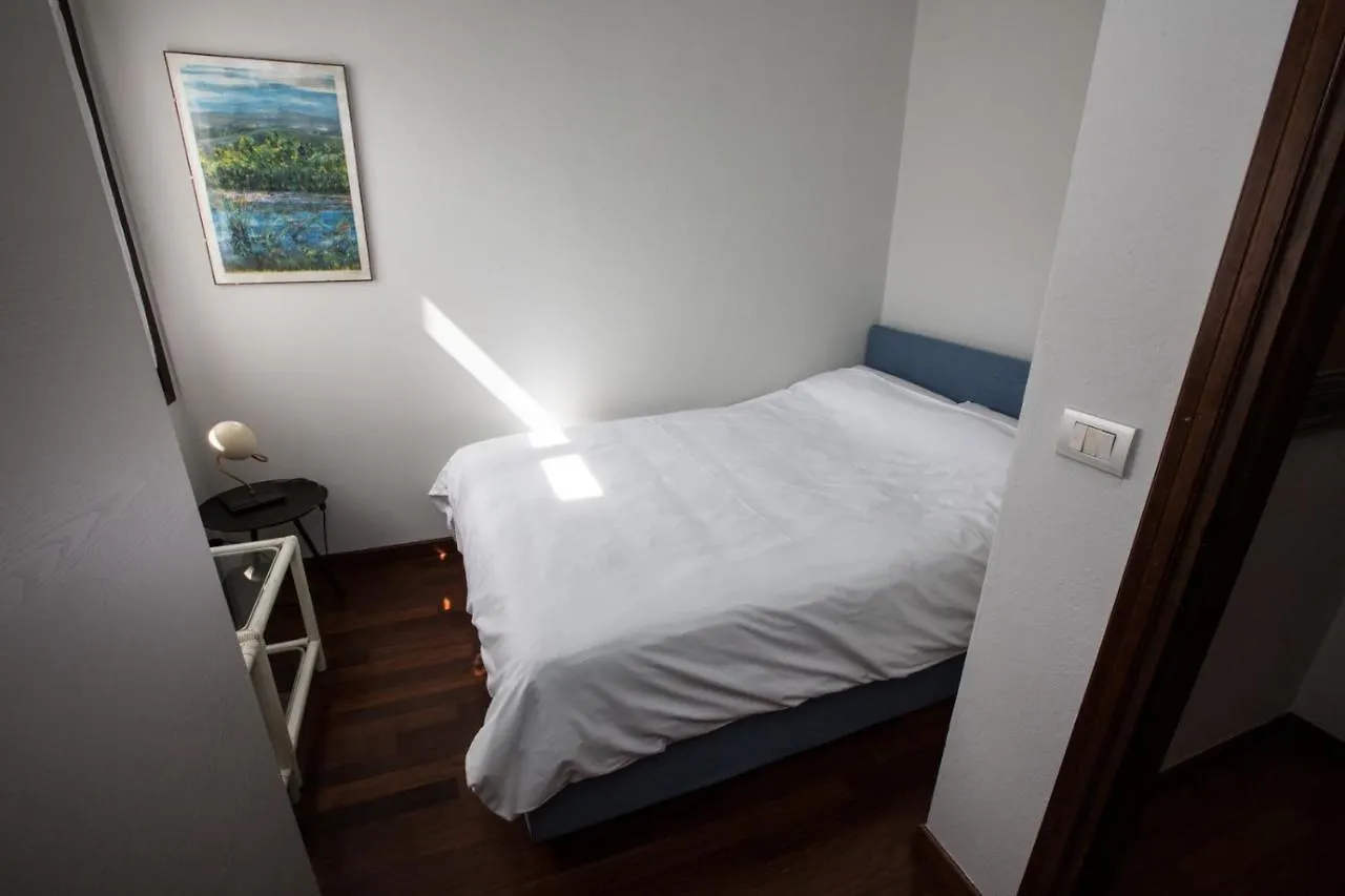 Historical Apartment In The Center Of Gravedona - Larihome A02